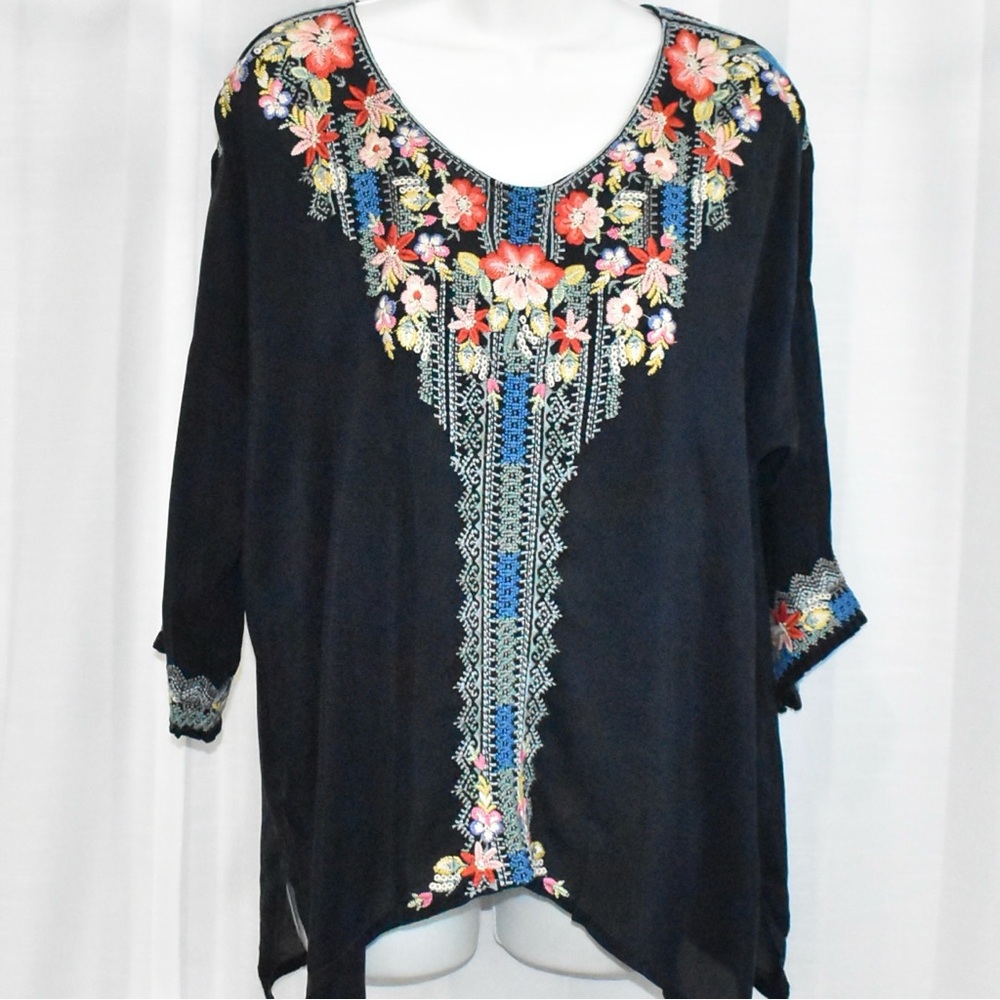 Johnny Was Navy Blue Embroidered Floral Women's Top